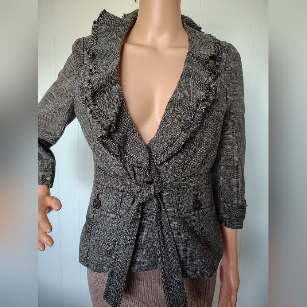 LOFT Brown Ruffled Blazer Size 6P